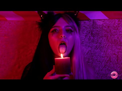 ❤️ Succubus Sexy-ren Pumada Sutsua Ahoa betetzearekin ❤❌ Kalitatezko pornoa gugan