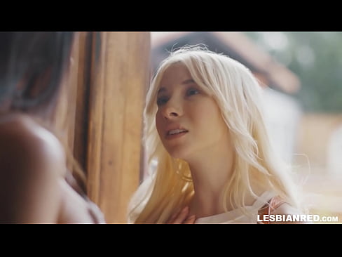 ❤️ Neska hilabete batzuk geroago etxera dator eta amaordearen puxa jaten amaitzen du ❤❌ Kalitatezko pornoa gugan
